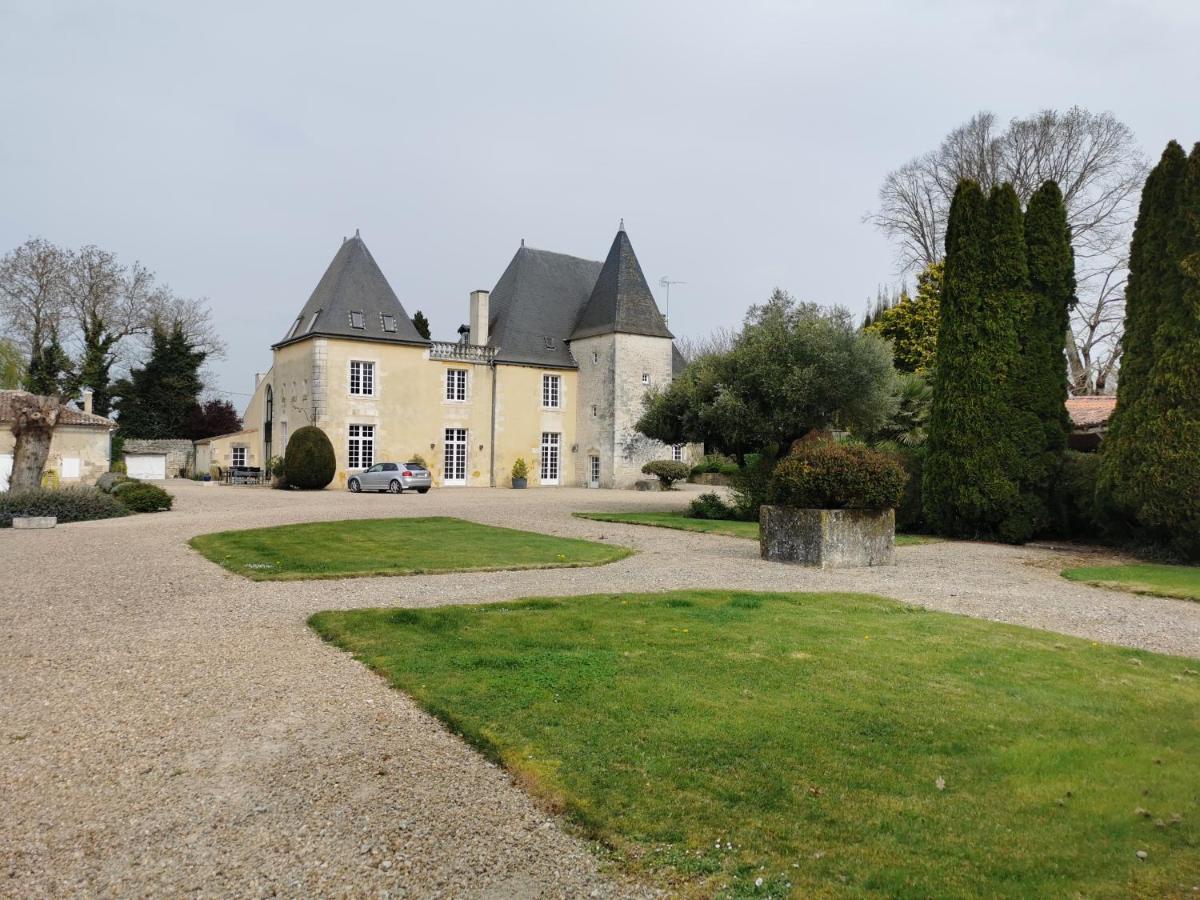 Chateau De La Vallade Saint-Porchaire Zewnętrze zdjęcie